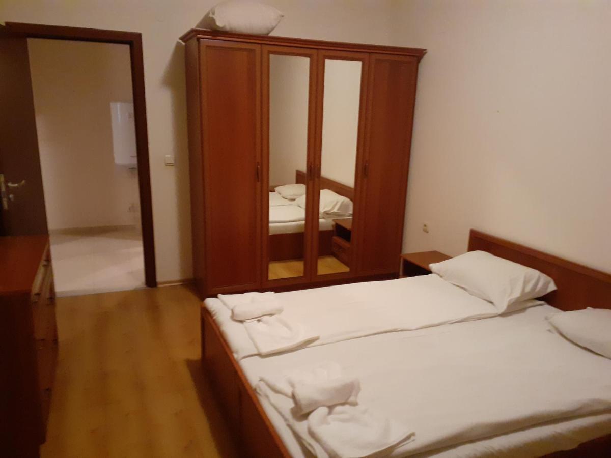 Edelweiss Inn Aparthotel Bansko Exteriör bild